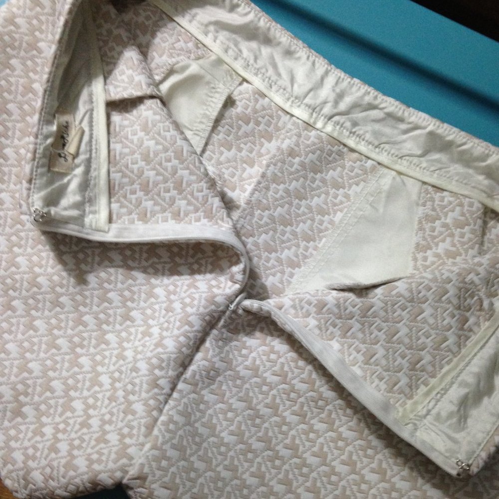 Love Riche Cream Patterned Skort - Picture 8 of 11